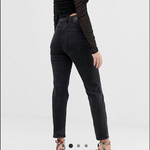 Stradivarius Slim Mom Jean with Stretch in Black- Size US 4